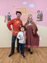 Парад национальных костюмов Парад национальных костюмов.